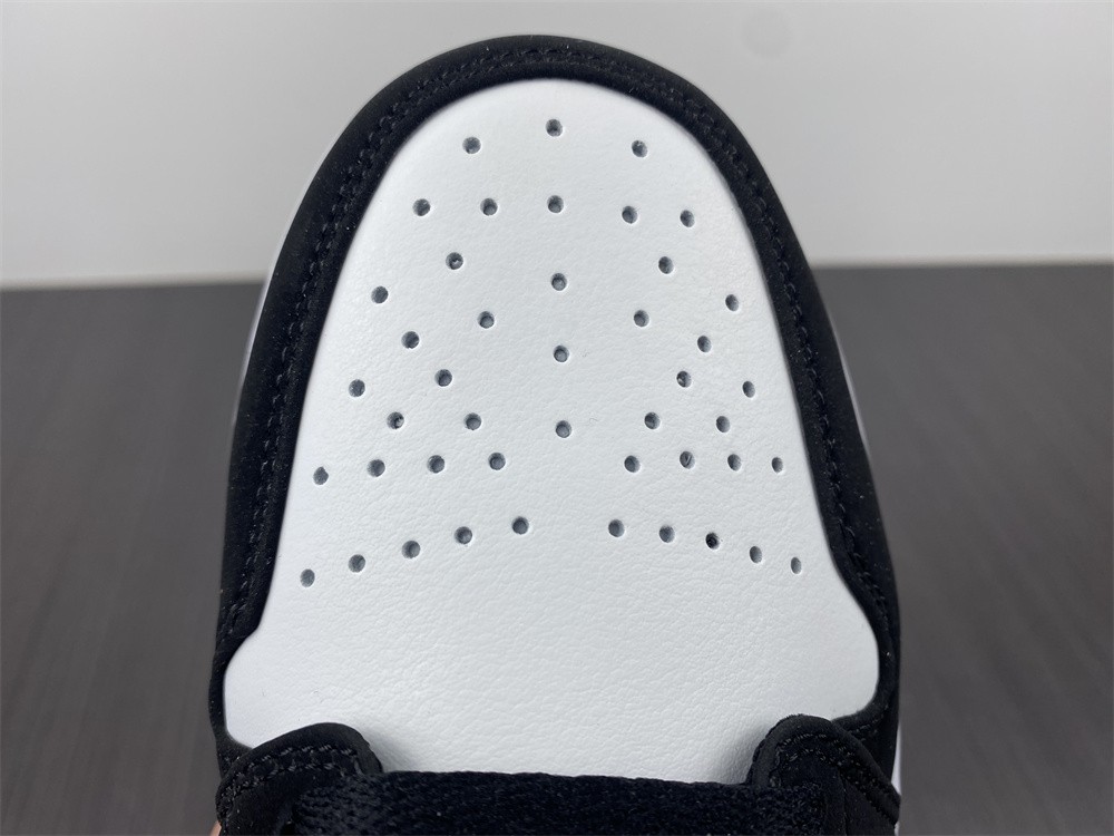 Air Jordan 1 Low Black White
