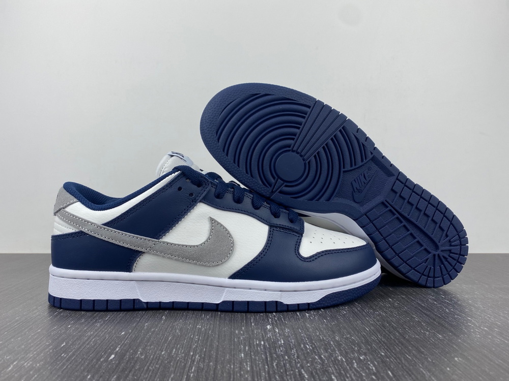 Nike Dunk Low Summit White Midnight Navy