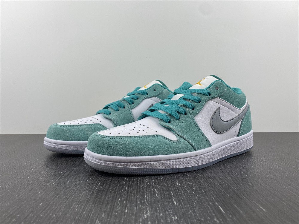 Jordan 1 Low New Emerald