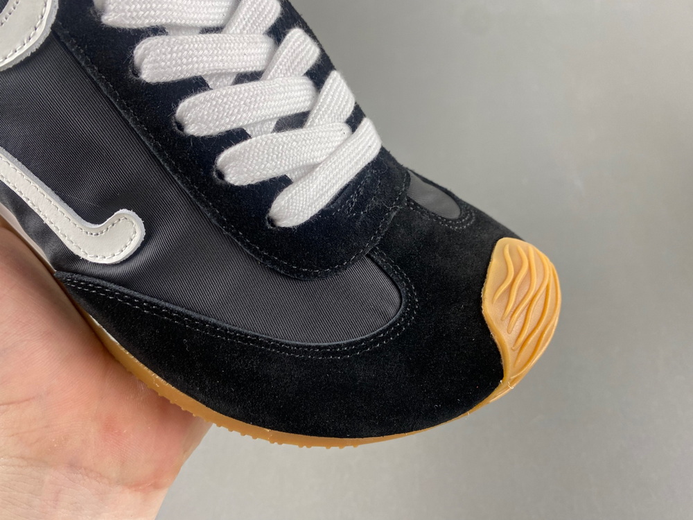 LOEWE Flow Runner Black