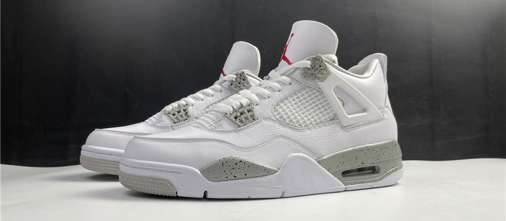 Air Jordan 4 White Oreo Tech Grey