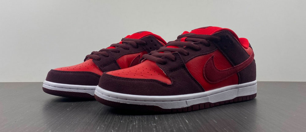Nike SB Dunk Low Cherry