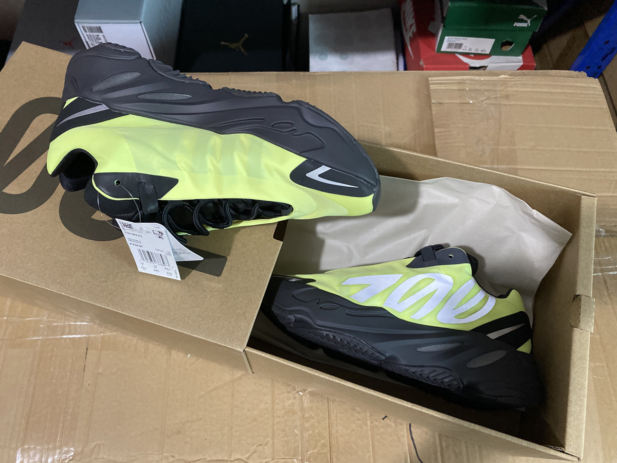 adidas Yeezy Boost 700 MNVN Phosphor