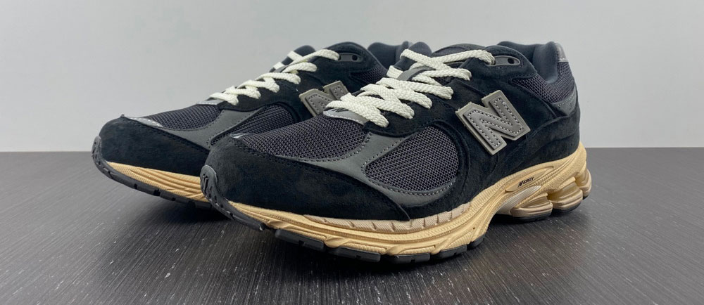 New Balance 2002R Black Dark Grey