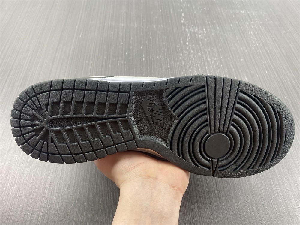 Nike Dunk Low World Champ