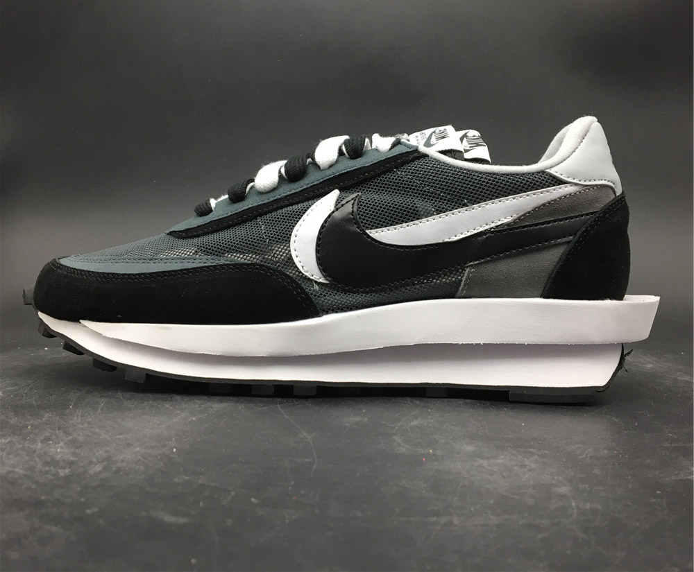 Sacai x Nike LVD Waffle Daybreak Black Green