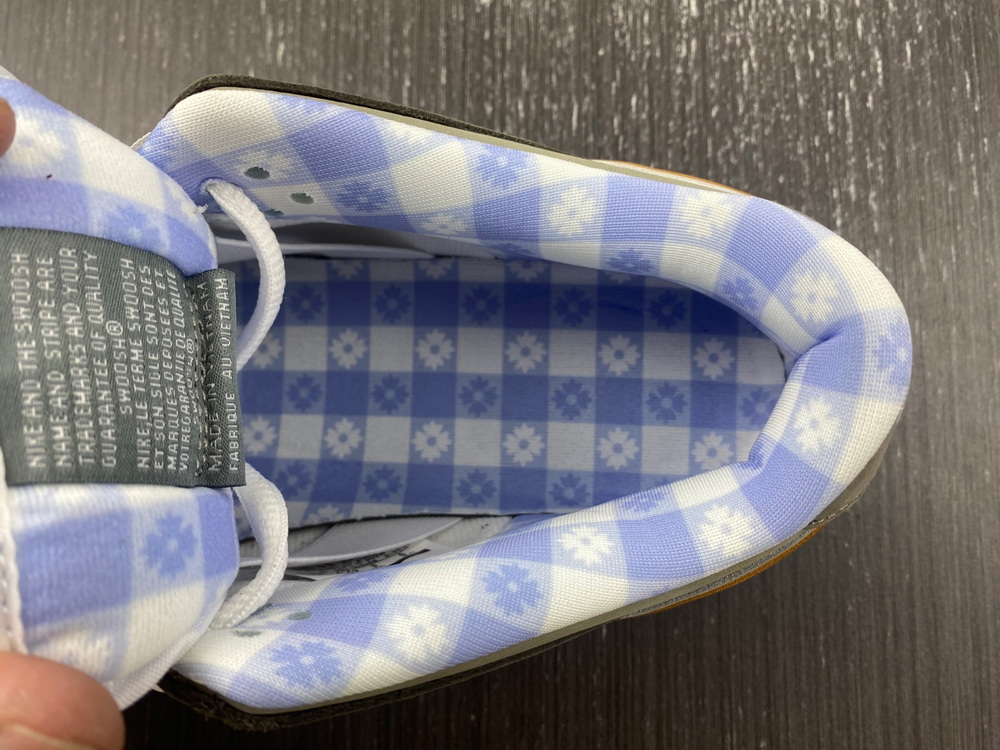 Concepts x Nike SB Dunk Low Grey Lobster