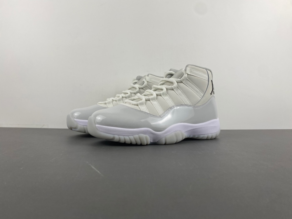 Air Jordan 11 Retro Grand Finale (W) size 14