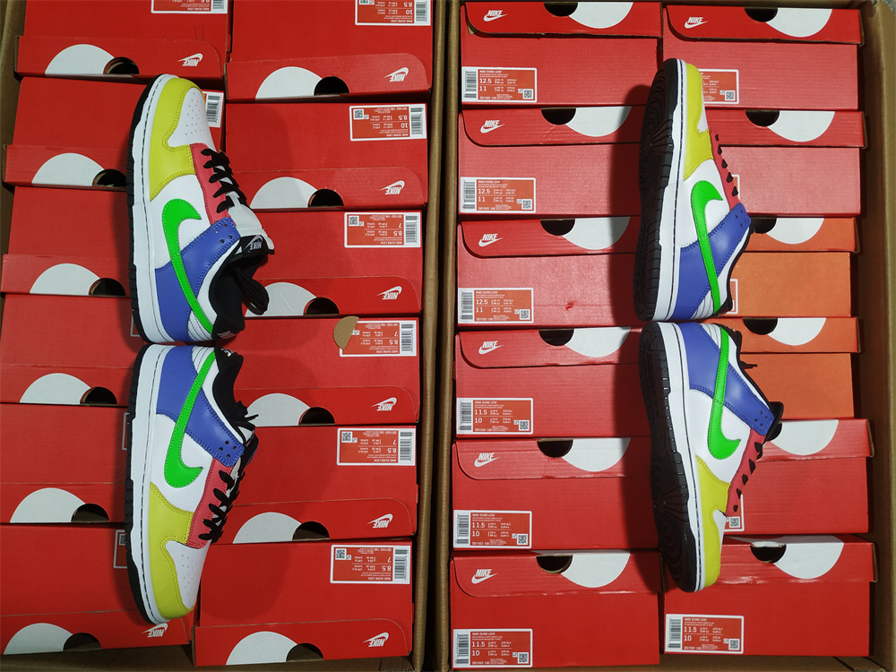 Nike Dunk Low Green Strike