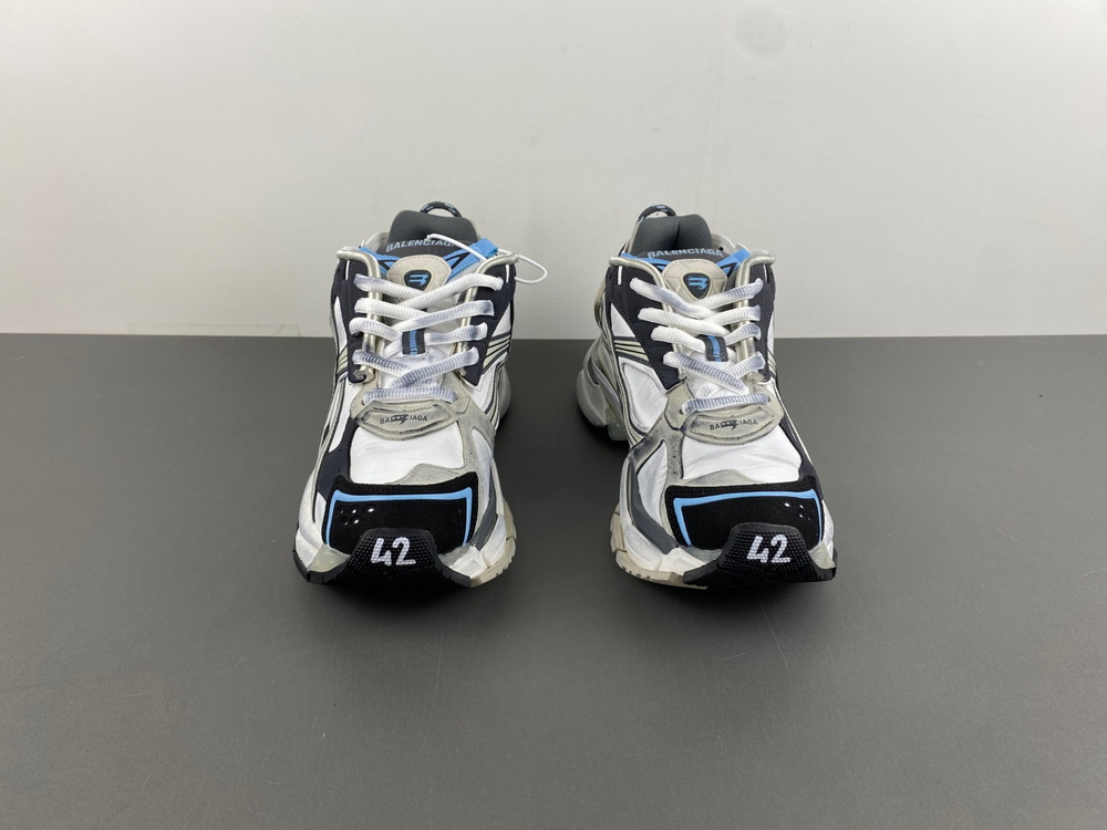 Balenciaga Runner Sneaker 772774-W3RNY-0623