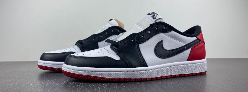 Air Jordan 1 Low OG Black Toe