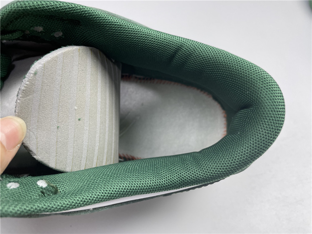 Nike Dunk Low Spartan Green