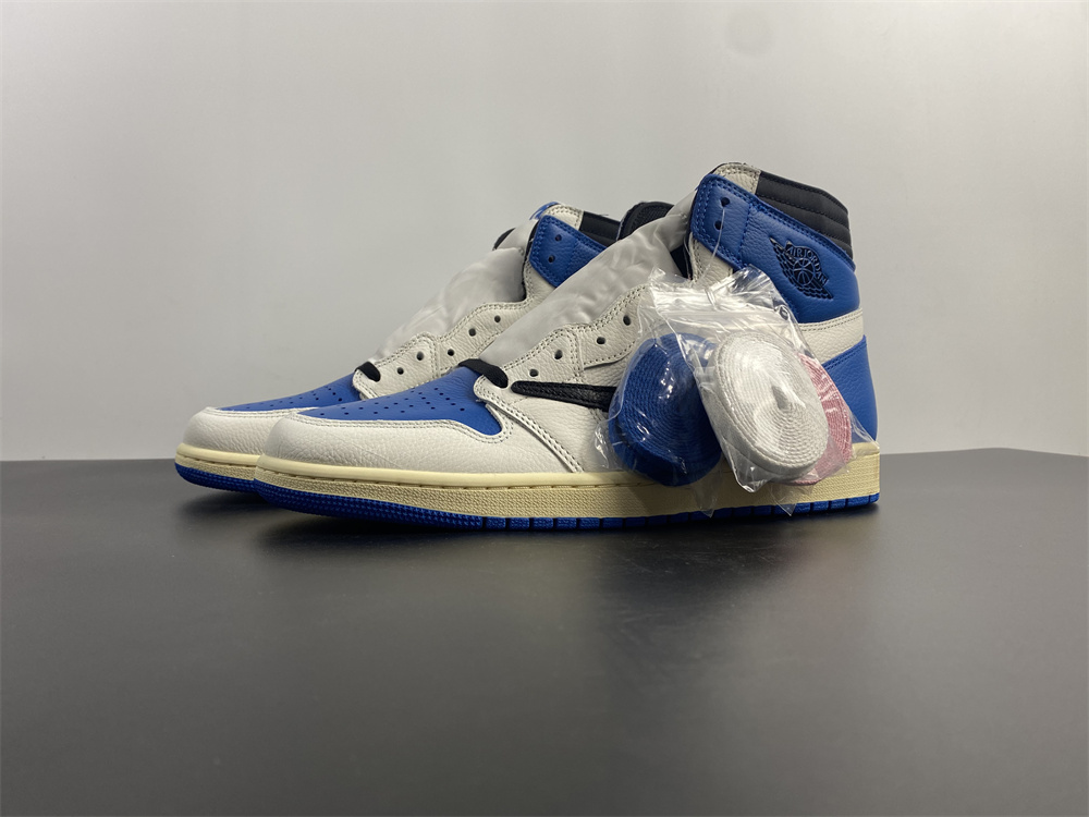 Jordan 1 High OG SP fragment design x Travis Scott