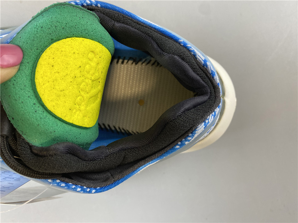Adidas Yeezy 700 V3 Azareth