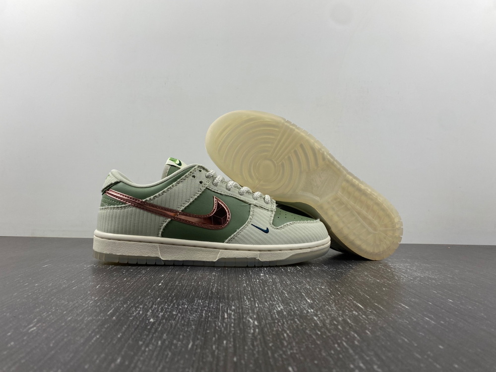 Nike Dunk Low Retro PRM Kyler Murray Be 1 of One
