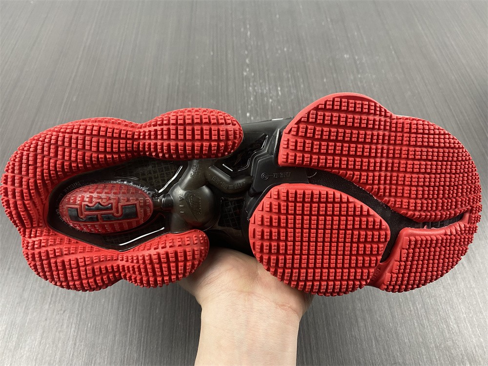 Nike LeBron 19 Bred