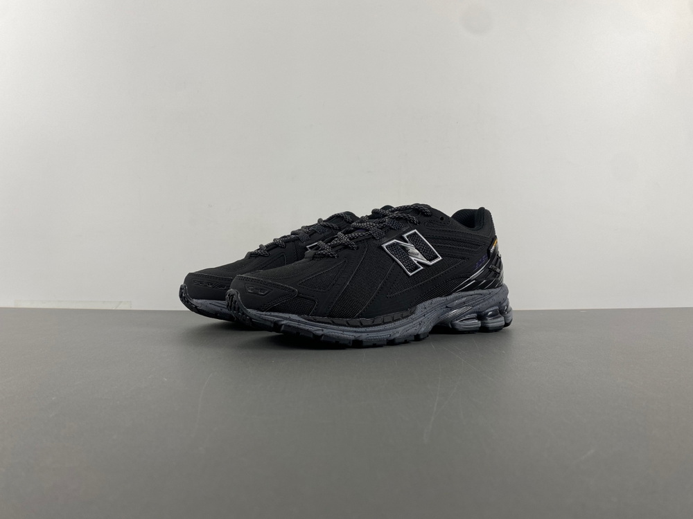 New Balance 1906R Cordura Magnet