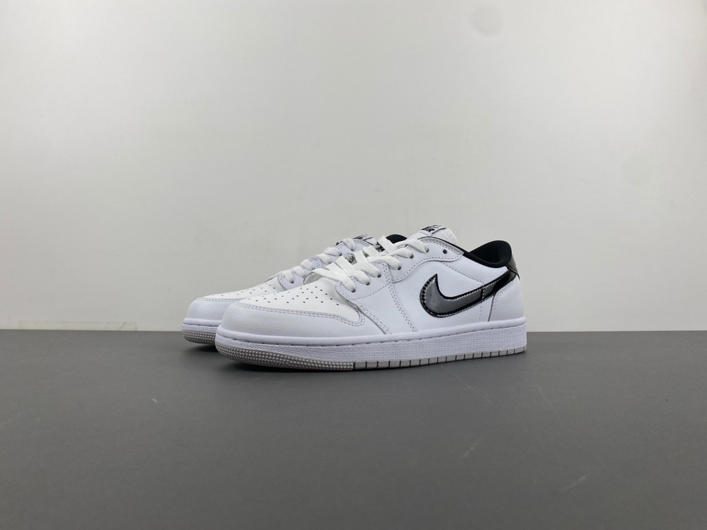 Jordan 1 Retro Low 85 Metallic Black