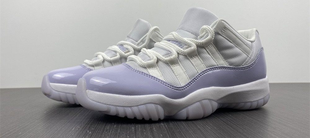 Air Jordan 11 Low Pure Violet
