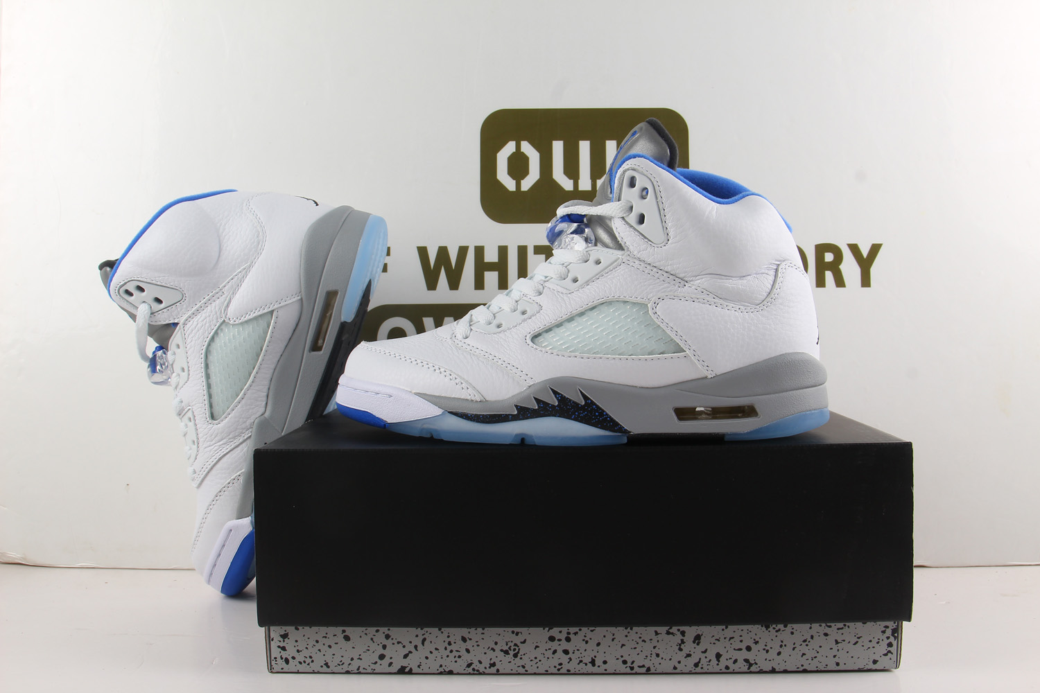 Jordan 5 Retro White Stealth 2021