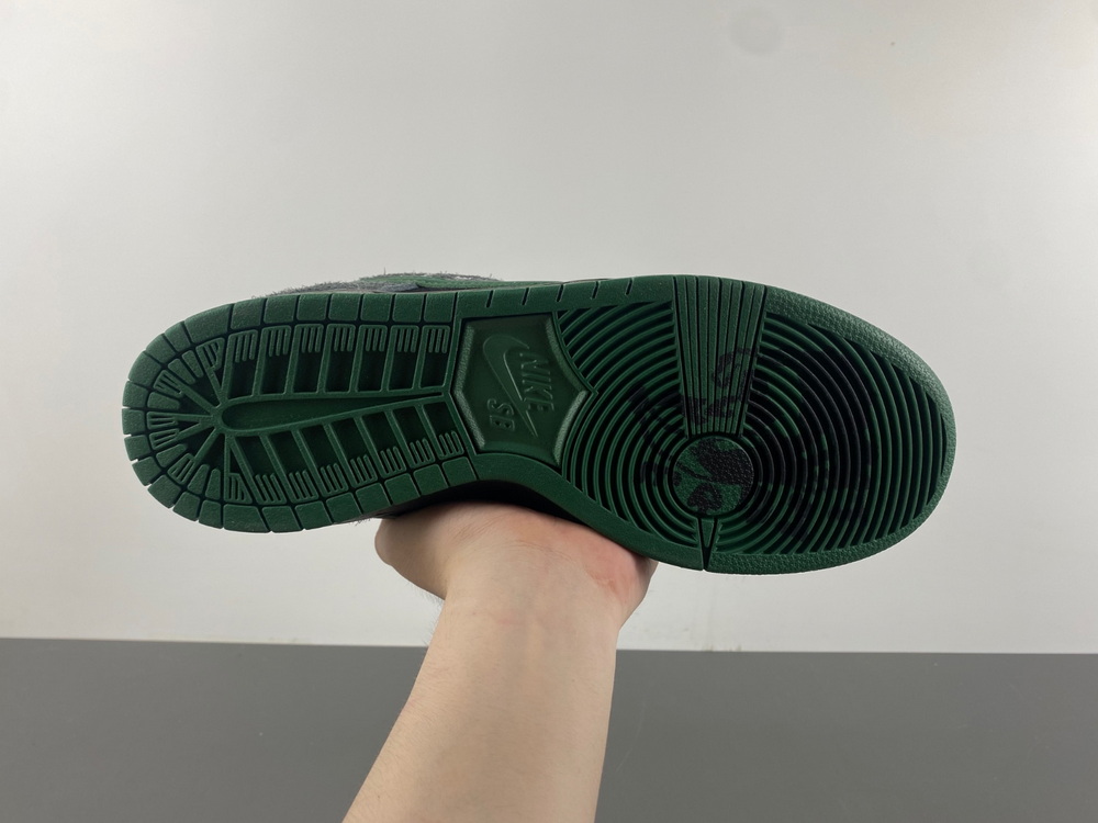 Nike SB Dunk Low There Skateboards