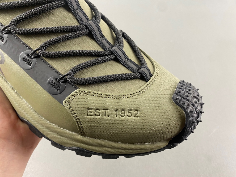 Moncler Trailgrip Lite 2 Low Army Green