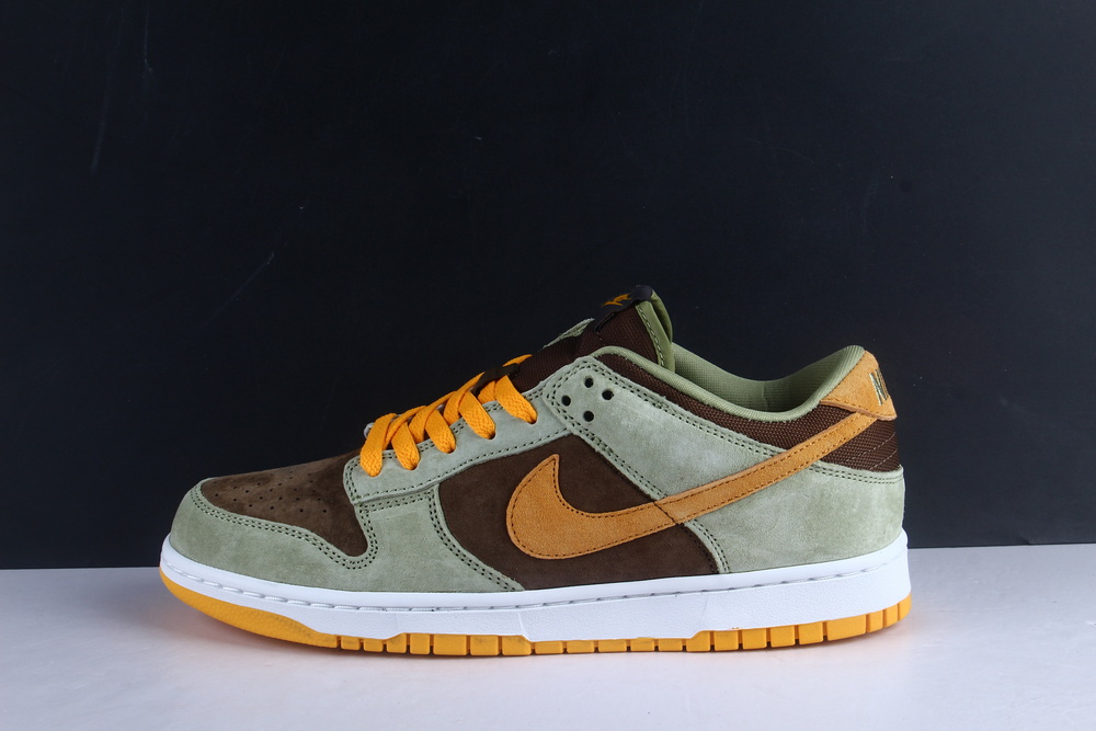 Nike Dunk Low Dusty Olive