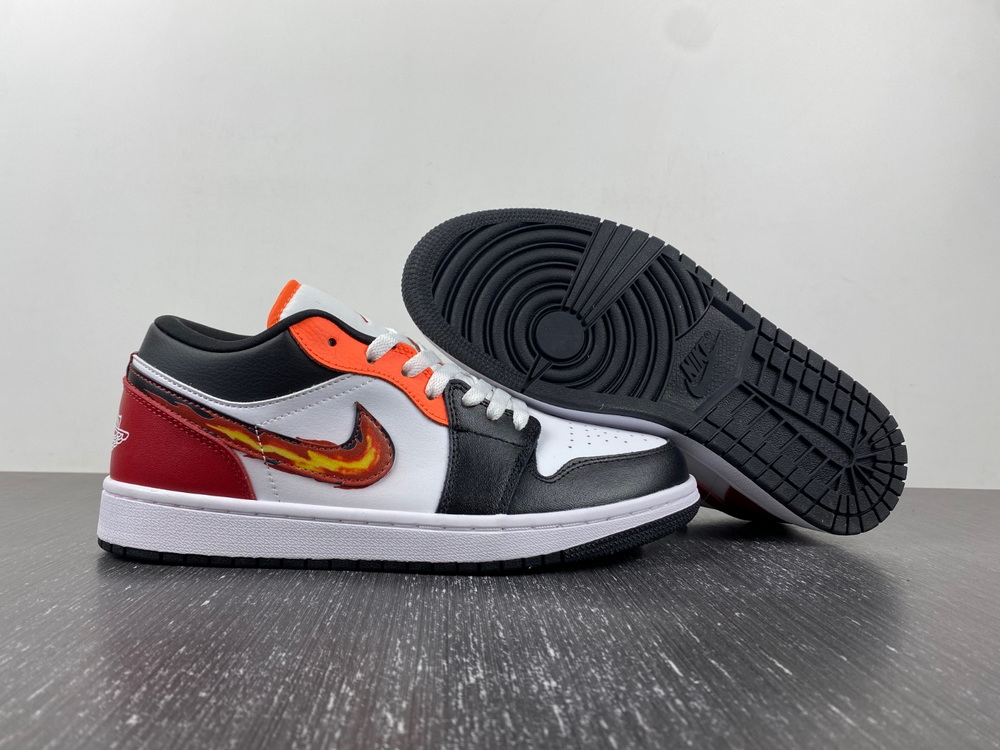 Air Jordan 1 Low Flaming Swoosh (GS)