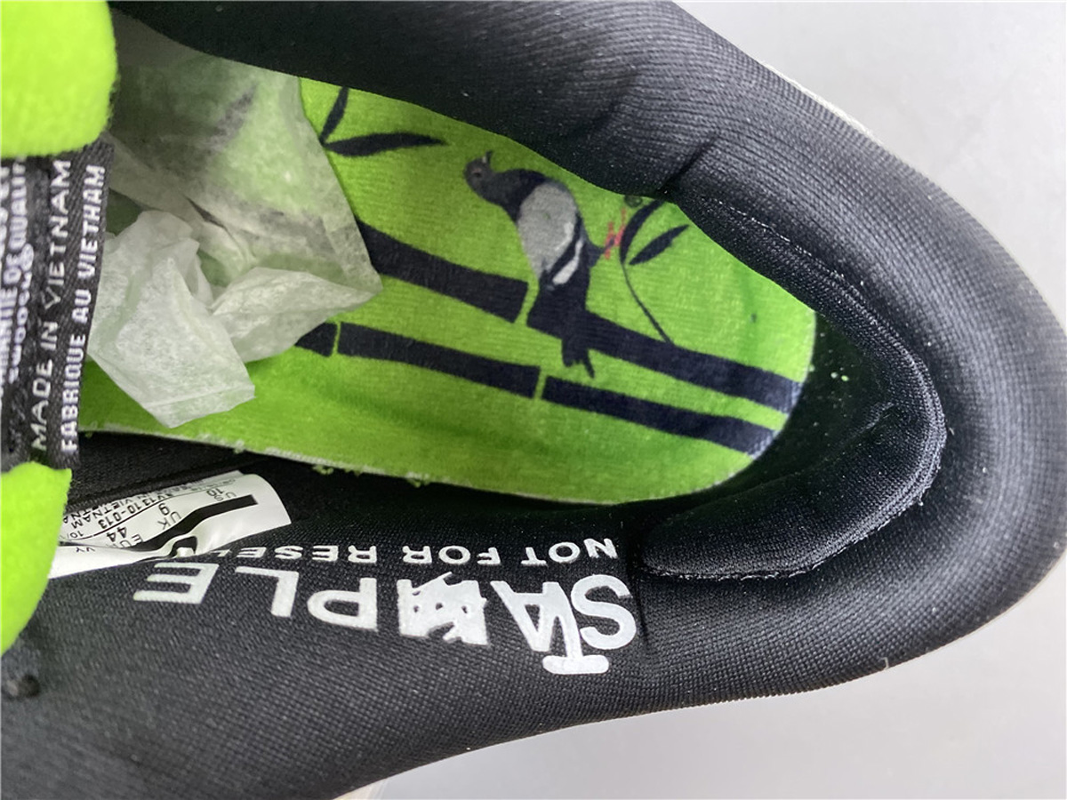 Nike SB Dunk Low Staple Panda Pigeon