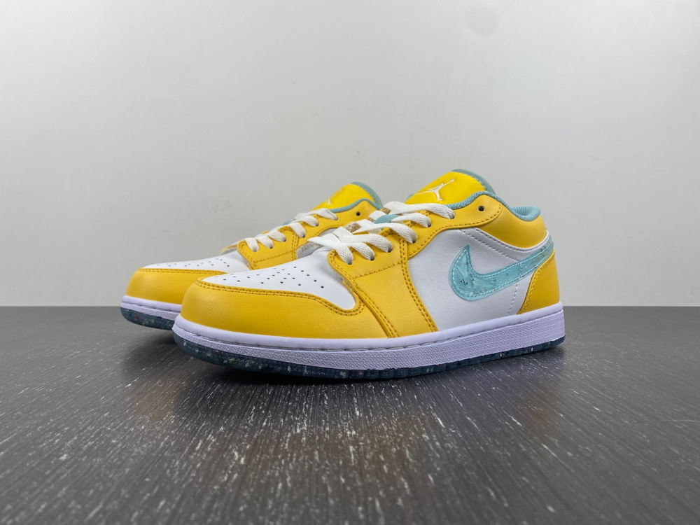 Jordan 1 Low SE Recycled Grind (GS)