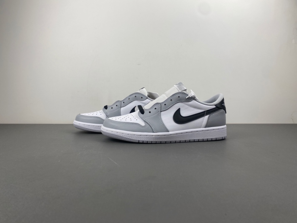 Jordan 1 Retro Low OG Barons