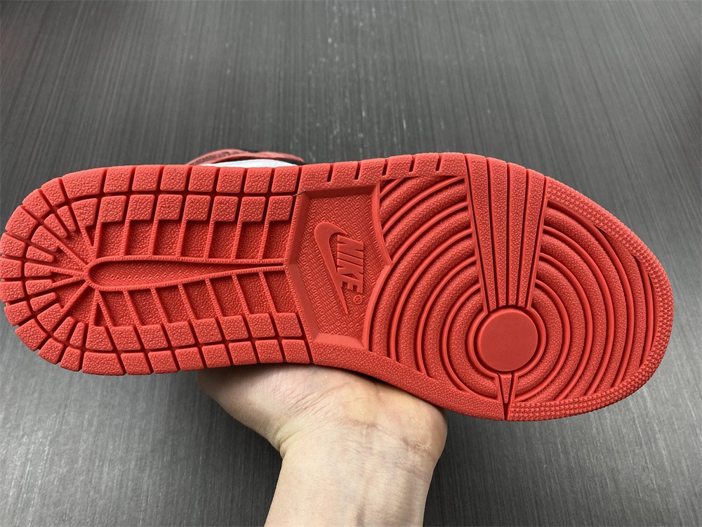 Jordan 1 Retro High Track Red