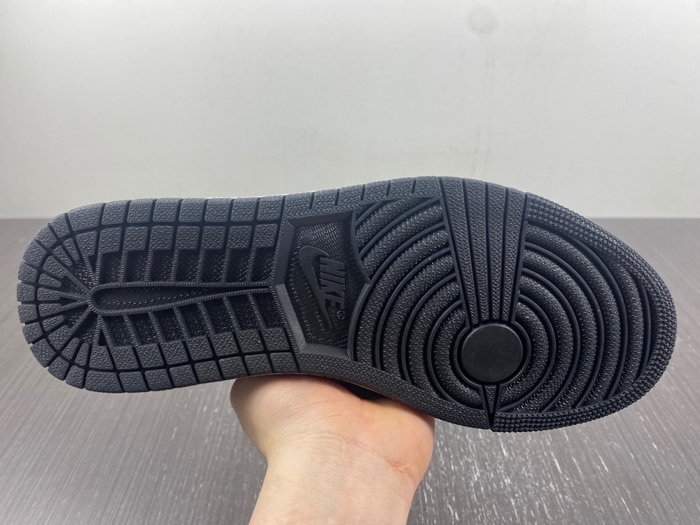 Jordan 1 Low Dark Concord