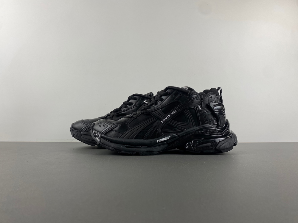 Balenciaga Runner Sneaker 813793-WRUNG 0123