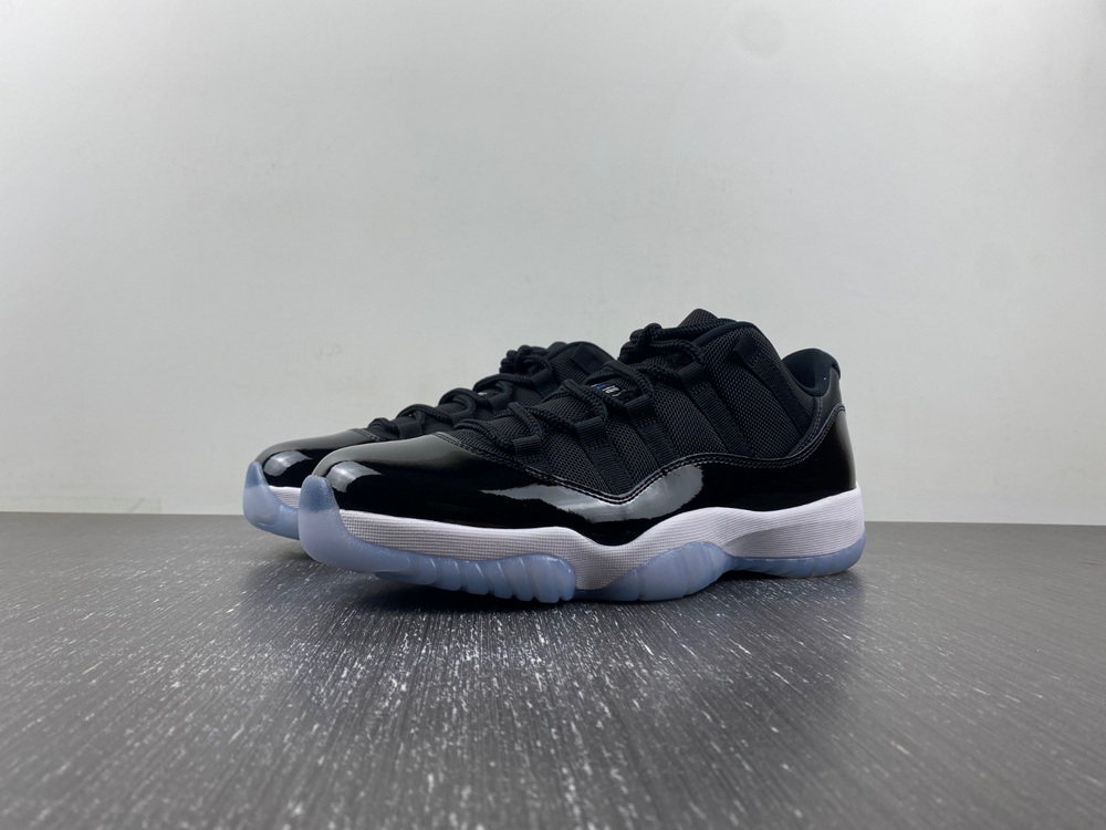 Air Jordan 11 Retro Low Space Jam size 14