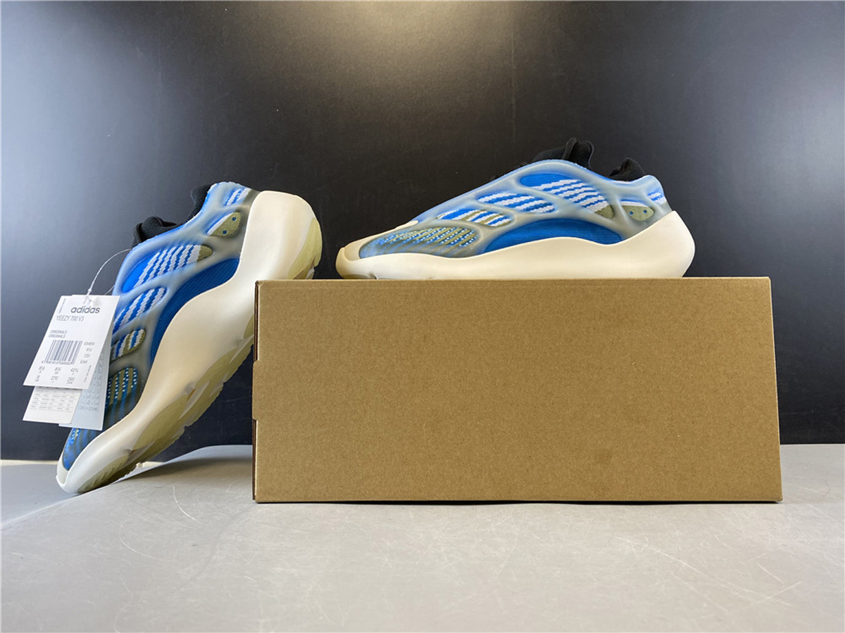 Adidas Yeezy 700 V3 Azareth