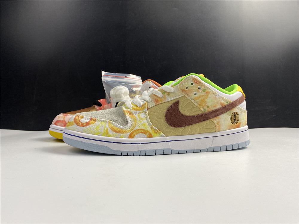 Nike SB Dunk Low Street Hawker (2021)