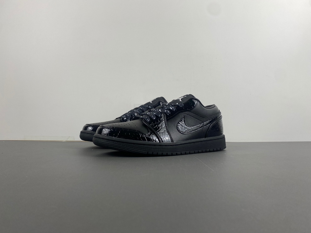 Jordan 1 Low SE Patent Elephant Black (W)