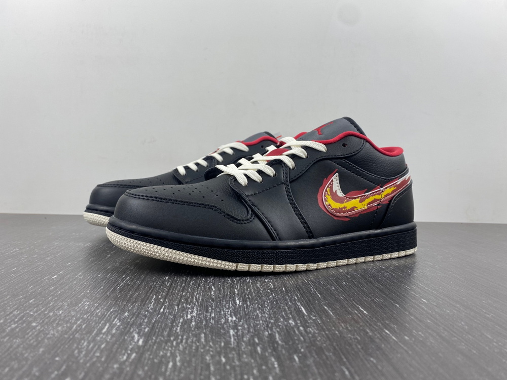 Jordan 1 Low SE Just Skate Black