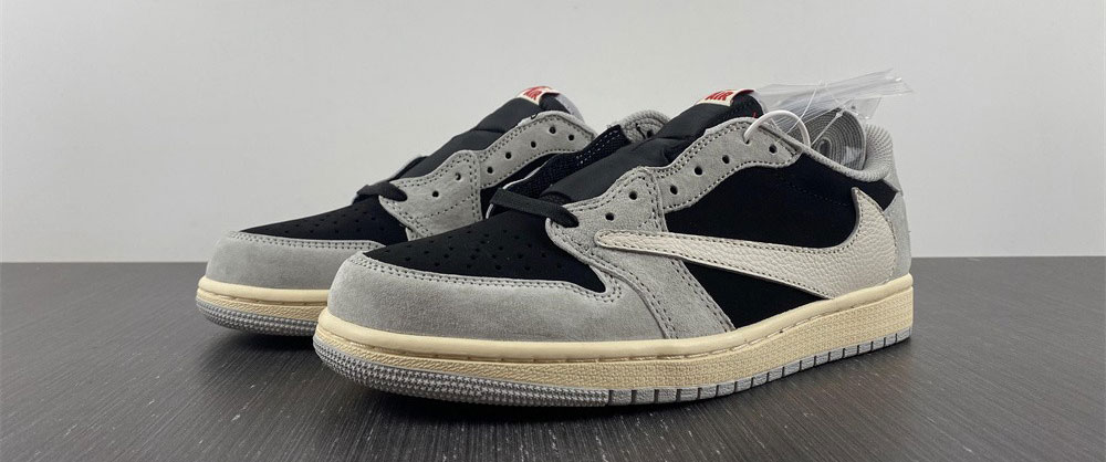 Travis Scott x Air Jordan 1 Low OG Sail Smoke