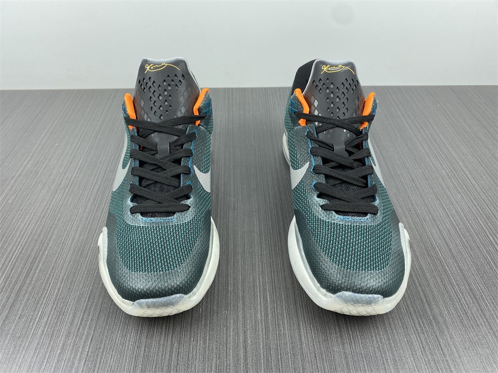 Nike Kobe 10 Flight