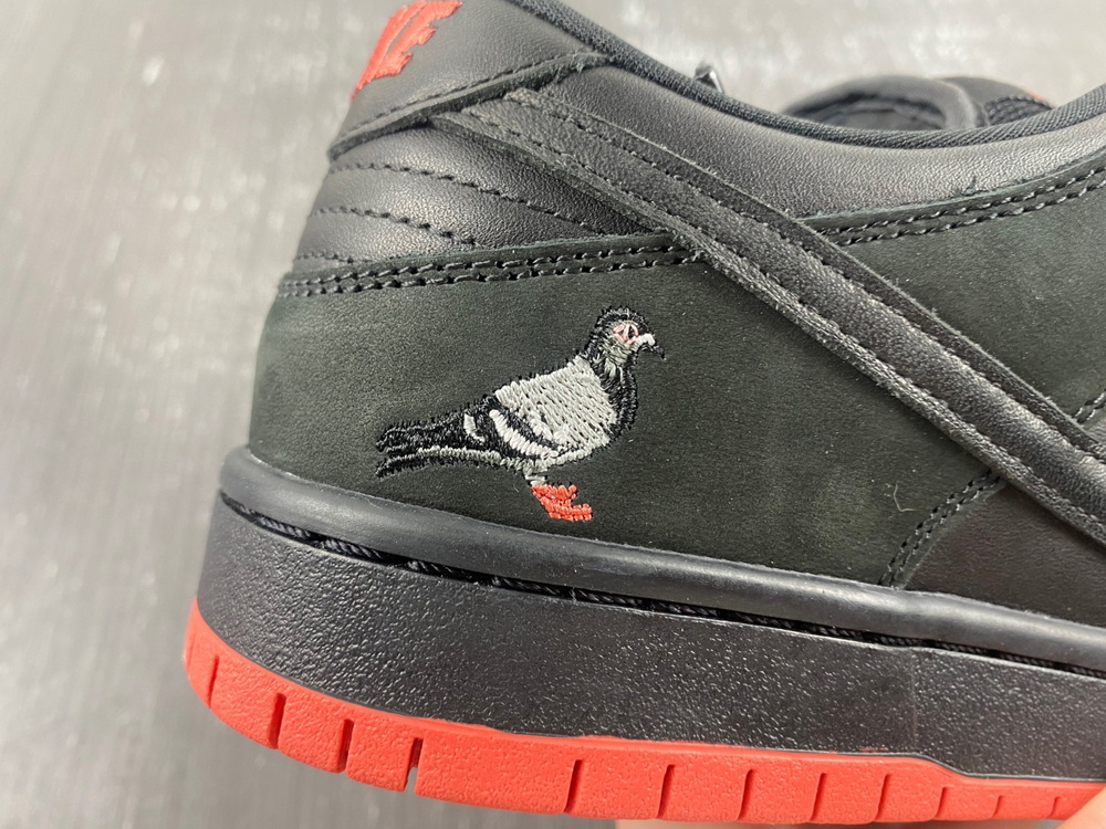 Nike SB Dunk Low Black Pigeon