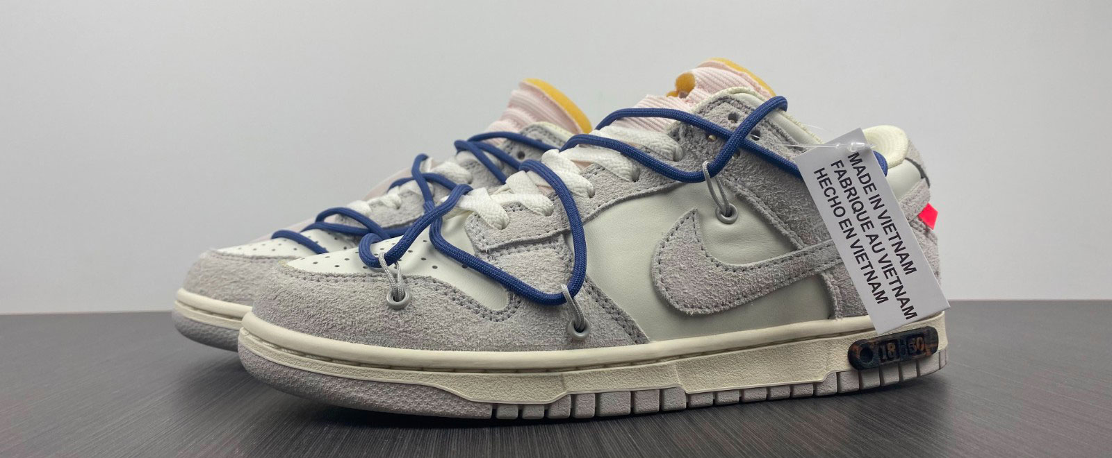 Nike Dunk Low Off-White Lot 18