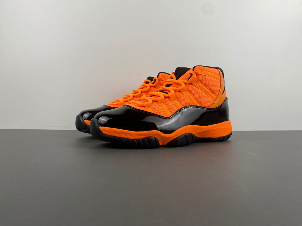 Air Jordan 11 CT8012-800 size 14