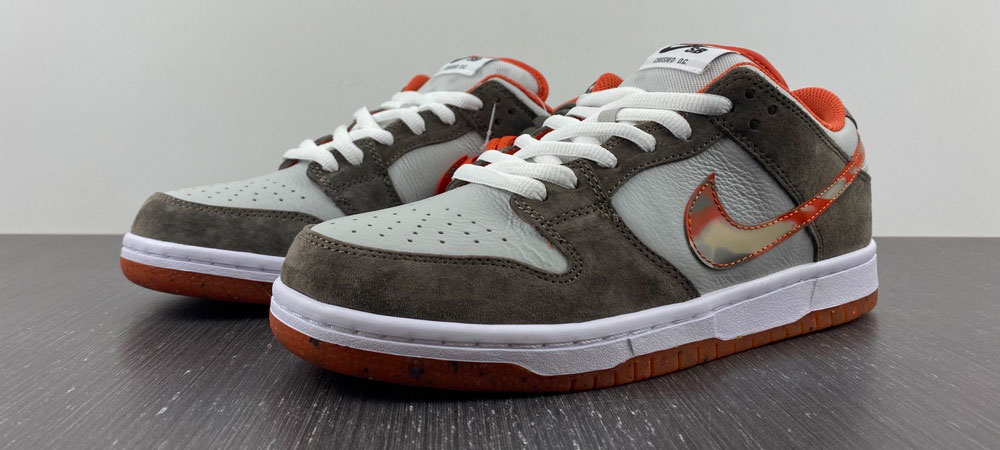 Nike SB Dunk Low Crushed D.C.