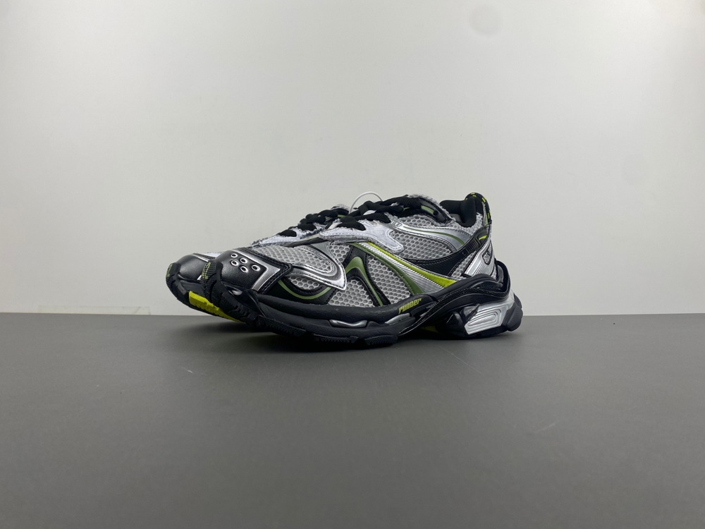 Balenciaga Runner Sneaker 779066-W3RBXP-2315