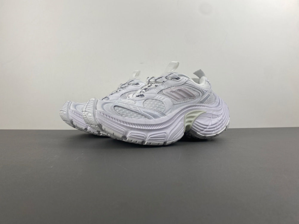 Balenciaga 911 815859 W2MV2 9000
