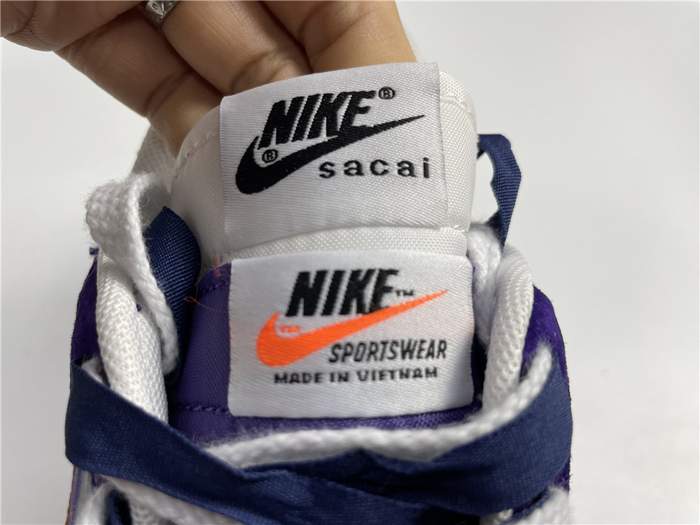Nike Vaporwaffle sacai Dark Iris