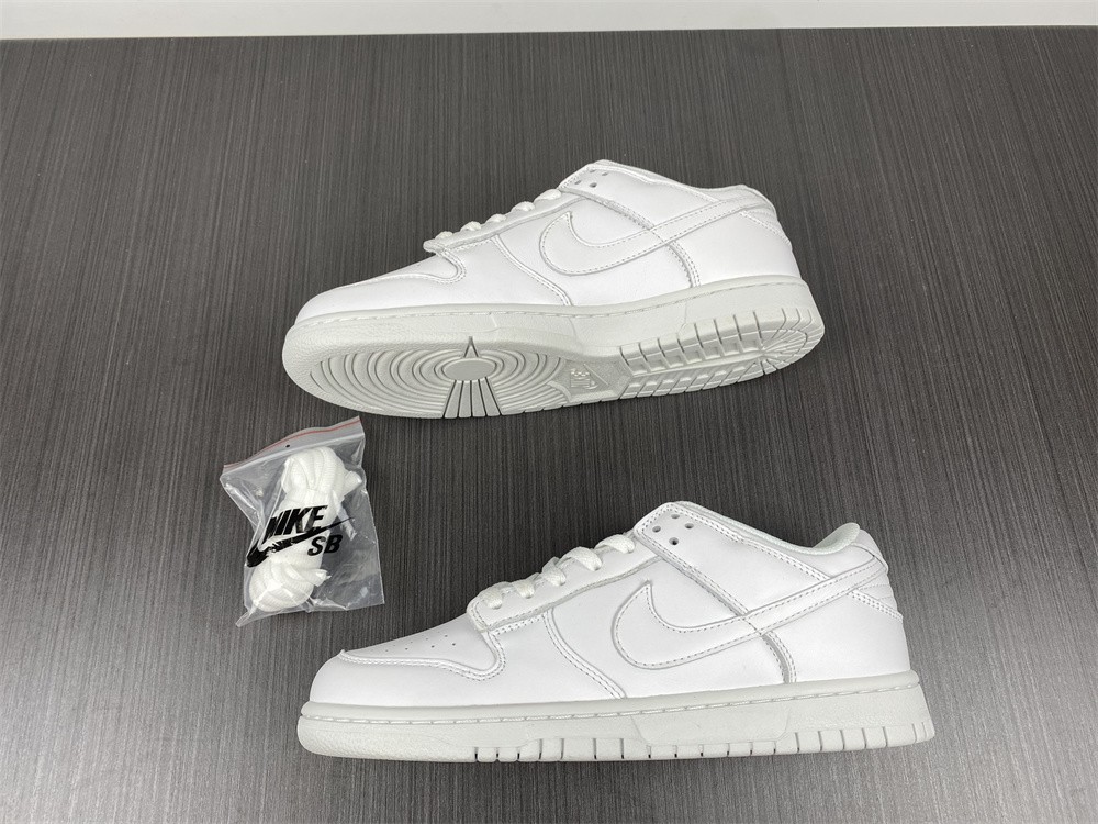 Nike Dunk Low Triple White (2021)