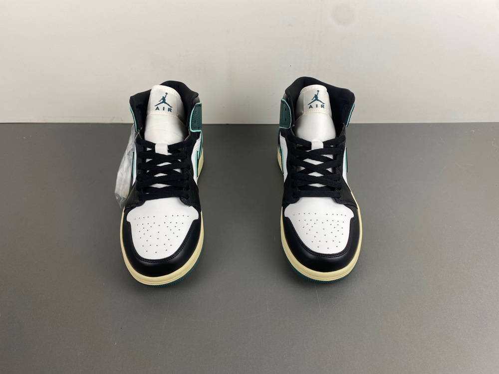 Jordan 1 Mid SE Oxidized Green (GS)